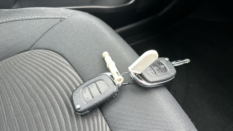 Hyundai i10 1.0 SE 5dr Petrol Hatchback